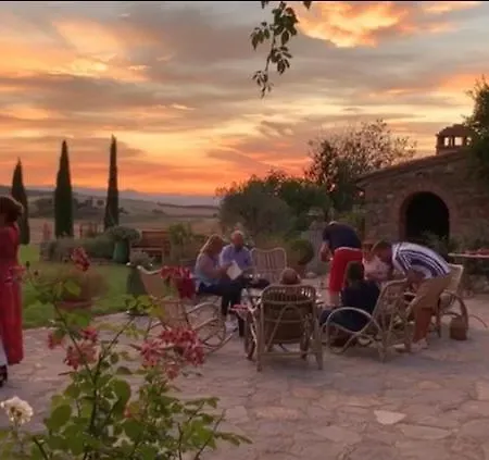 Dimora Buonriposo Pienza Country House *
